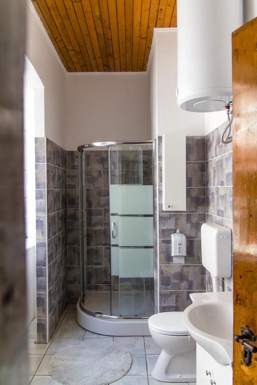 Hostel Tufna Osijek Luaran gambar